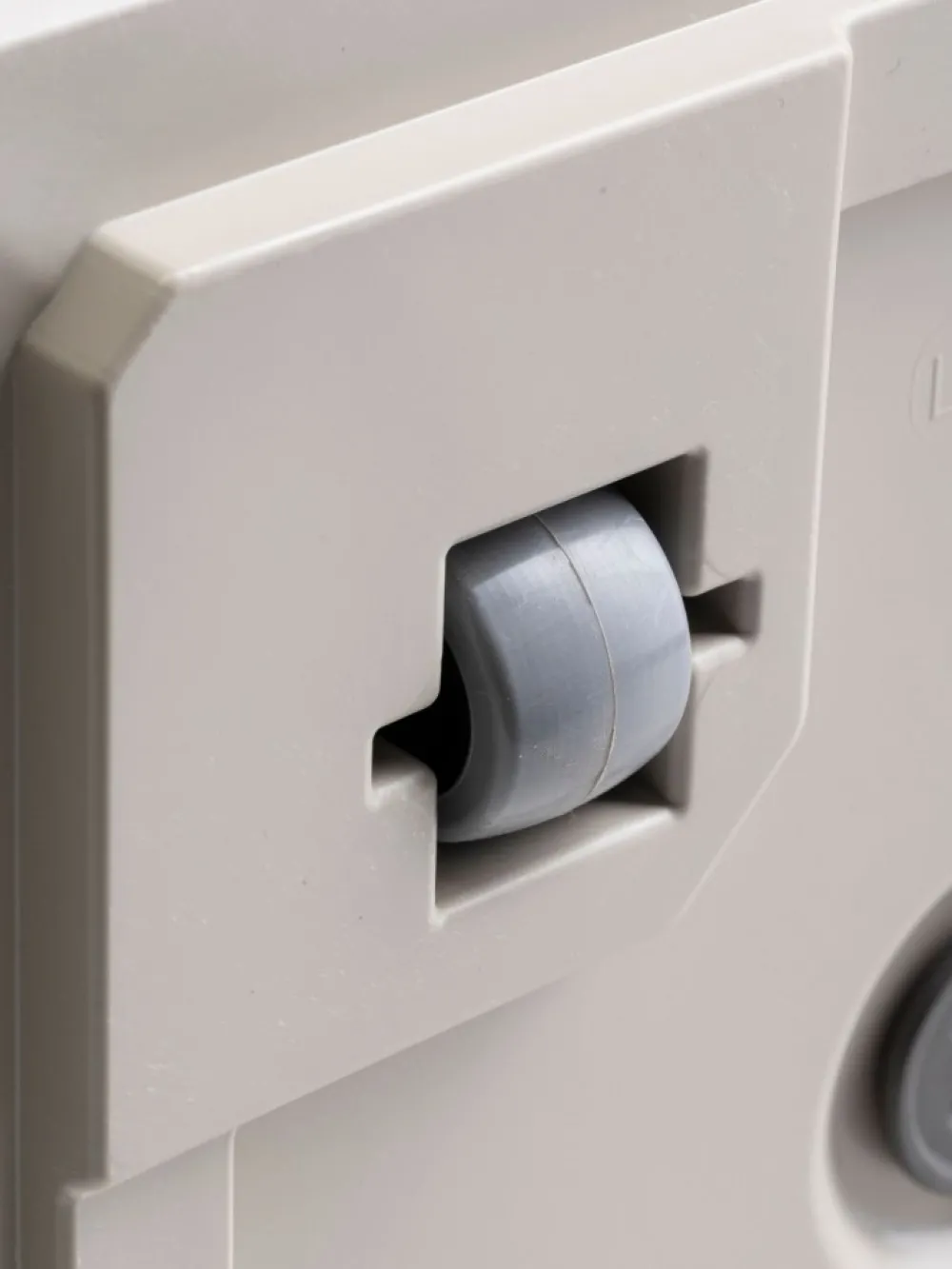 Donica Betonique na kółkach deska recykling beż 30x30xh30 cm * HowHomely Outlet