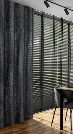 Elegancka zasłona SELMA Eva Minge 135x250 cm, czarna