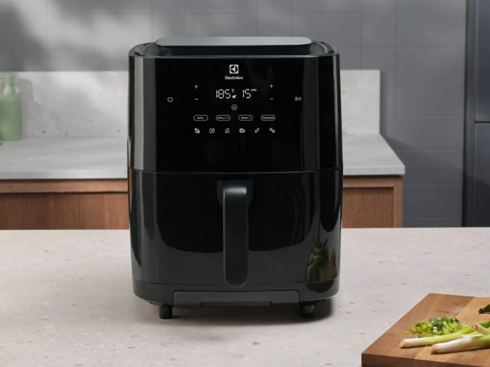 Frytkownica beztłuszczowa ELECTROLUX EAF7SB