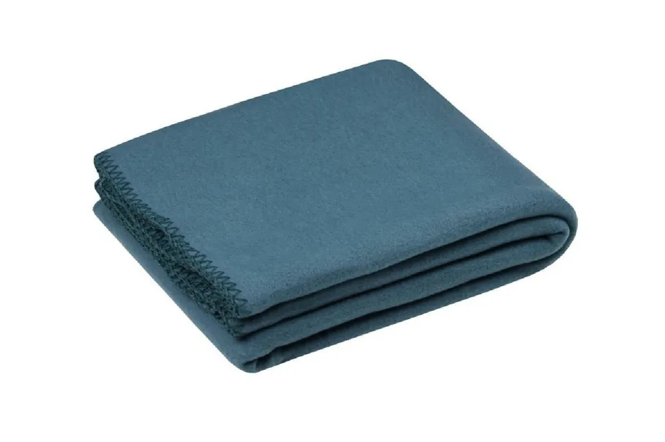 Koc CARLTON 125x150 niebieski polarowy