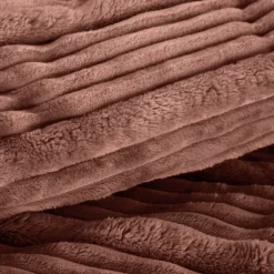 Koc NINA z efektem 3D 150x200 cm mocha * EUROFIRANY B.B. Choczyńscy Sp.J.