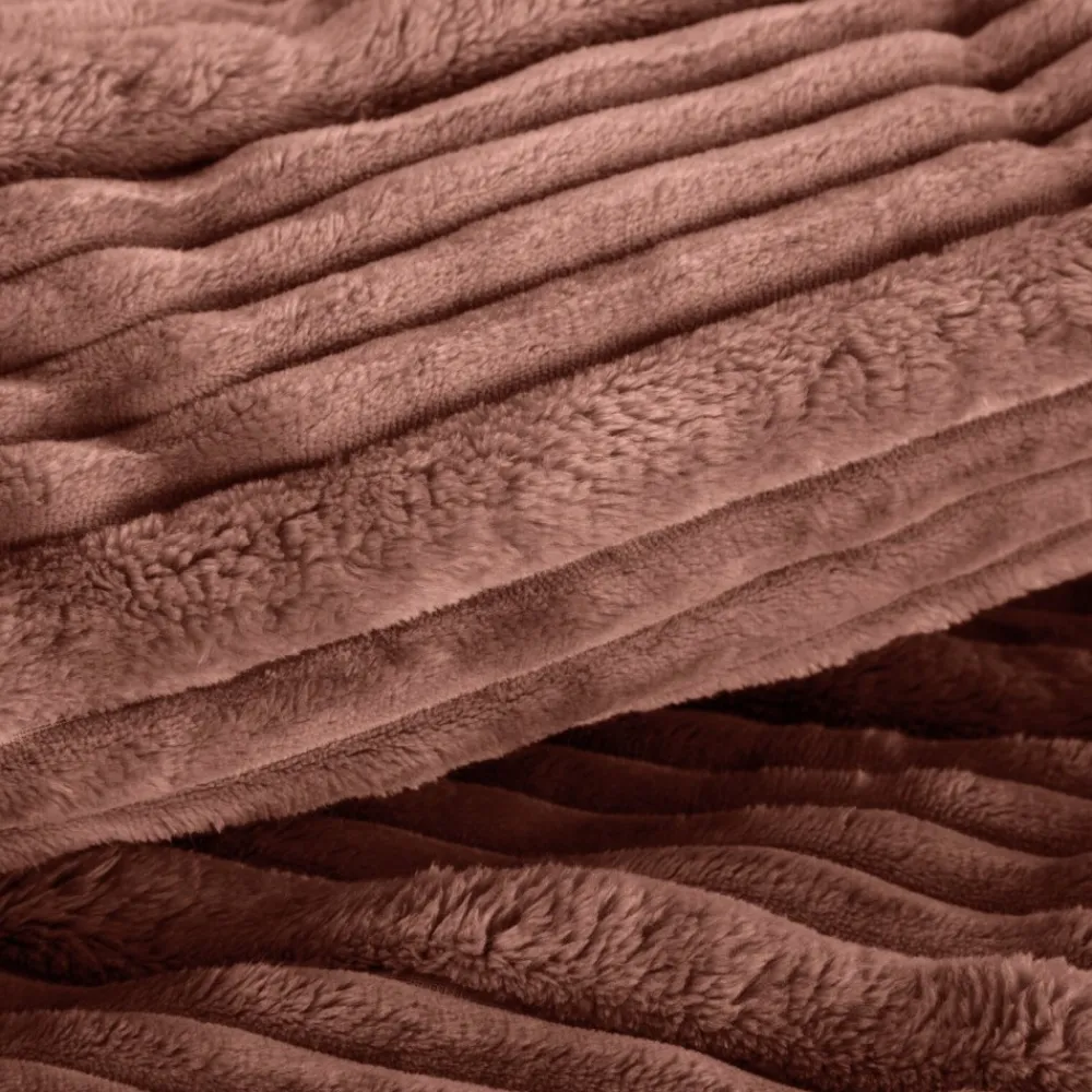 Koc NINA z efektem 3D 150x200 cm mocha * EUROFIRANY B.B. Choczyńscy Sp.J.