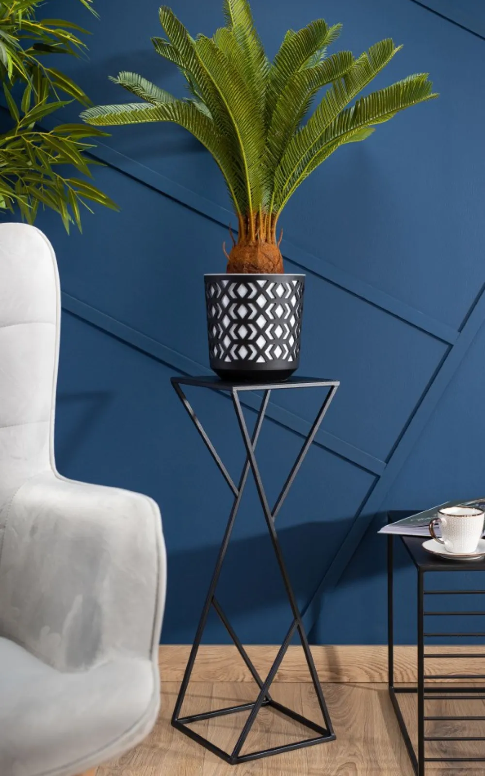 Kwietnik nowoczesny LOFT czarny 70 cm metalowy * HowHomely Online
