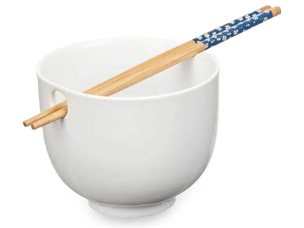 Miska ramen z pałeczkami biała