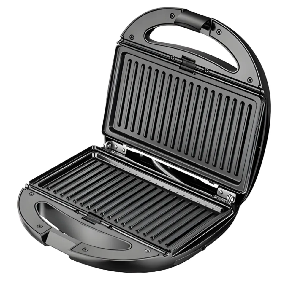 Opiekacz do kanapek ADLER AD 3040