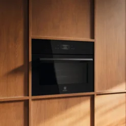 Piekarnik kompaktowy z funkcją mikrofali ELECTROLUX LVL8E09Z