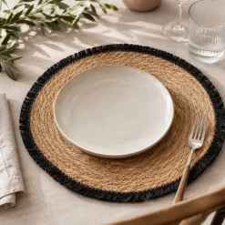 Podkładka na stół boho 38 cm czarne frędzle