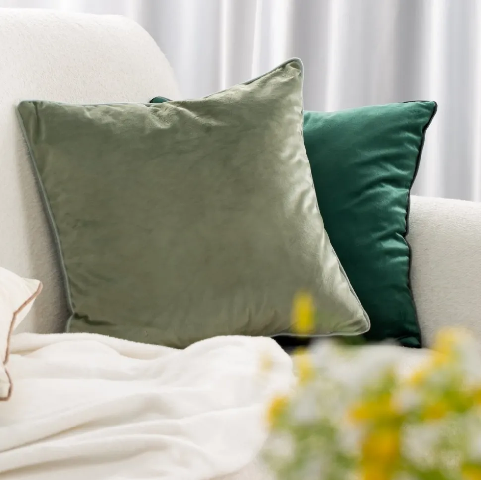 Poszewka GAJA 2 60x60 cm granatowa velvet