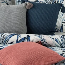 Poszewka POLY 04 różowa 45x45 chwosty